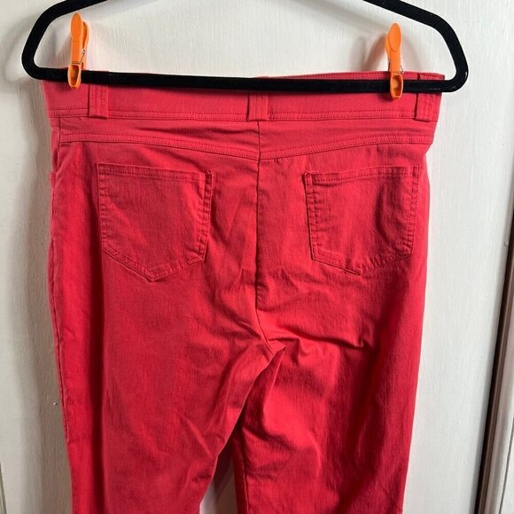 Verve Blues coral colored Capri pants with rhinestone embellishment.  Stretch - Picture 10 of 10